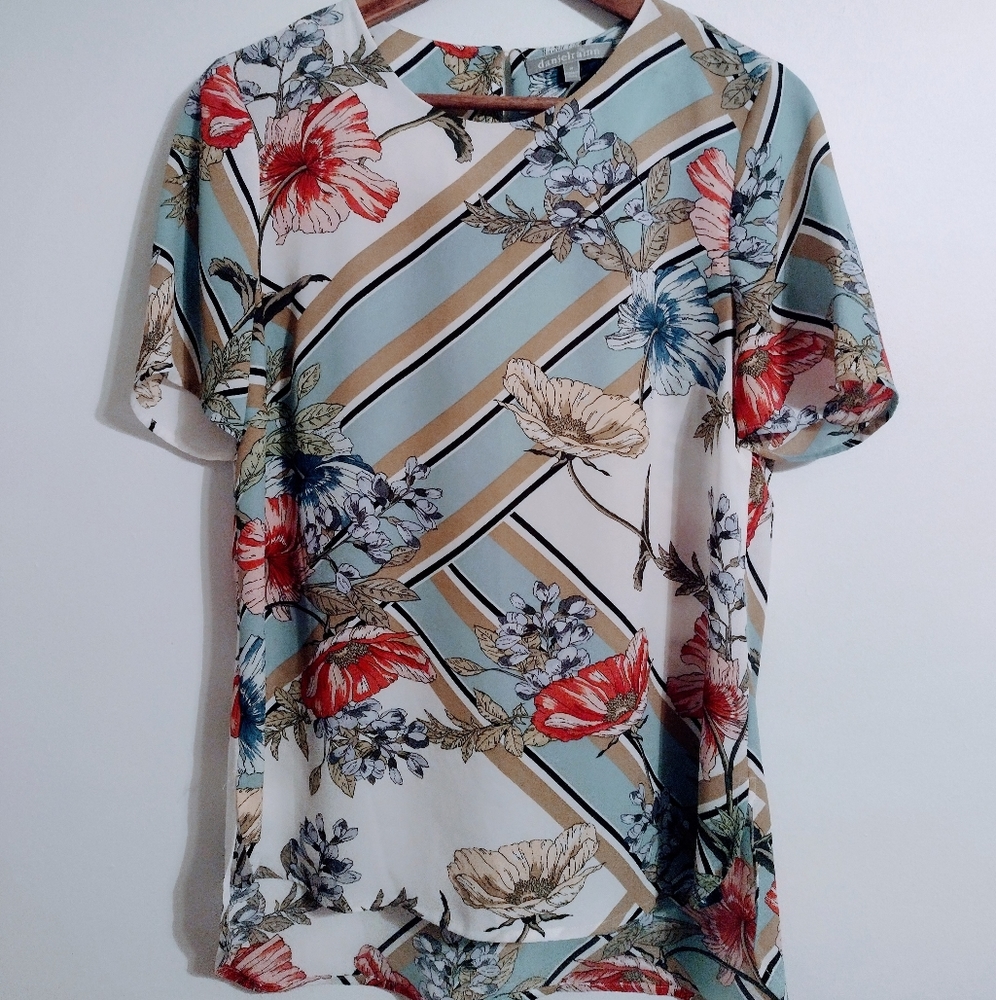 Daniel Rainn Floral Tunic  Sz Med